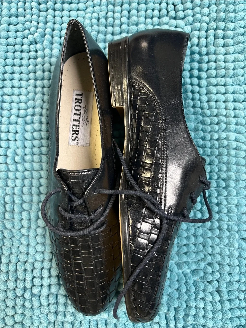 Trotters Black Woven Lace-Up Flats